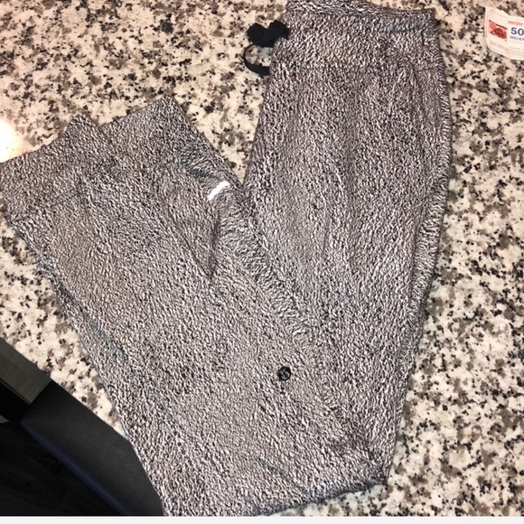 lululemon athletica Pants - Lululemon joggers! Size 4! Black and white